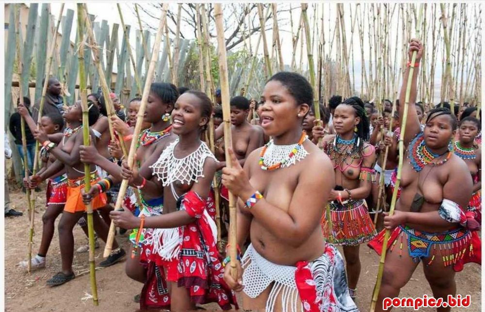 Обнаженная девка из африканского племени онлайн