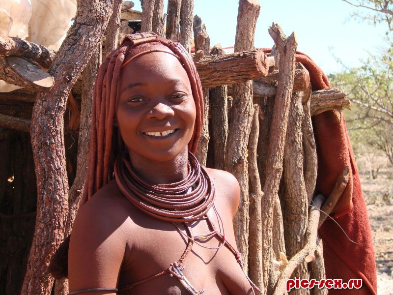лачуга африканской девушки