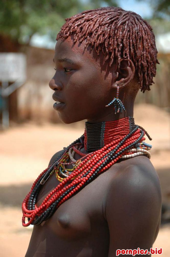 Черная телка из африканского племени онлайн