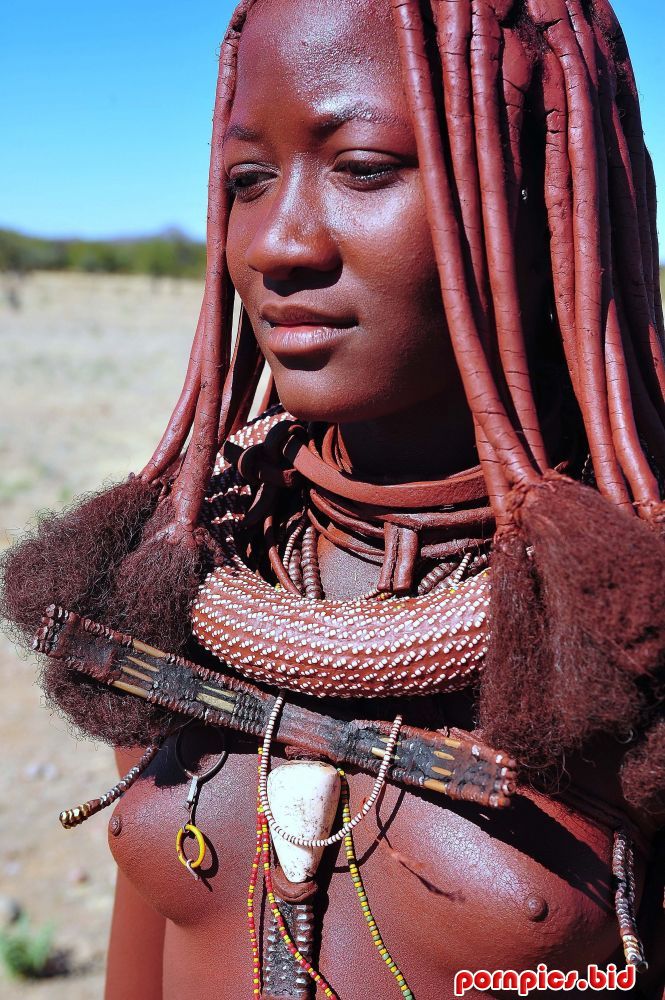 Без одежды девка из африканского племени сборник