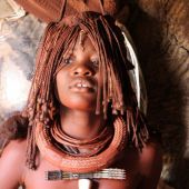 молоденькая красотка аборигенка с мини сиськами